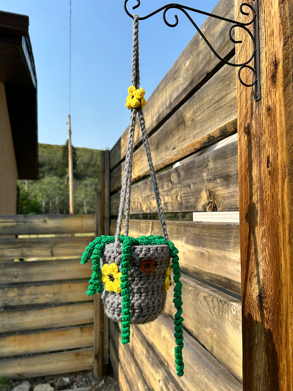 Crochet Hanging Plant - Medium
